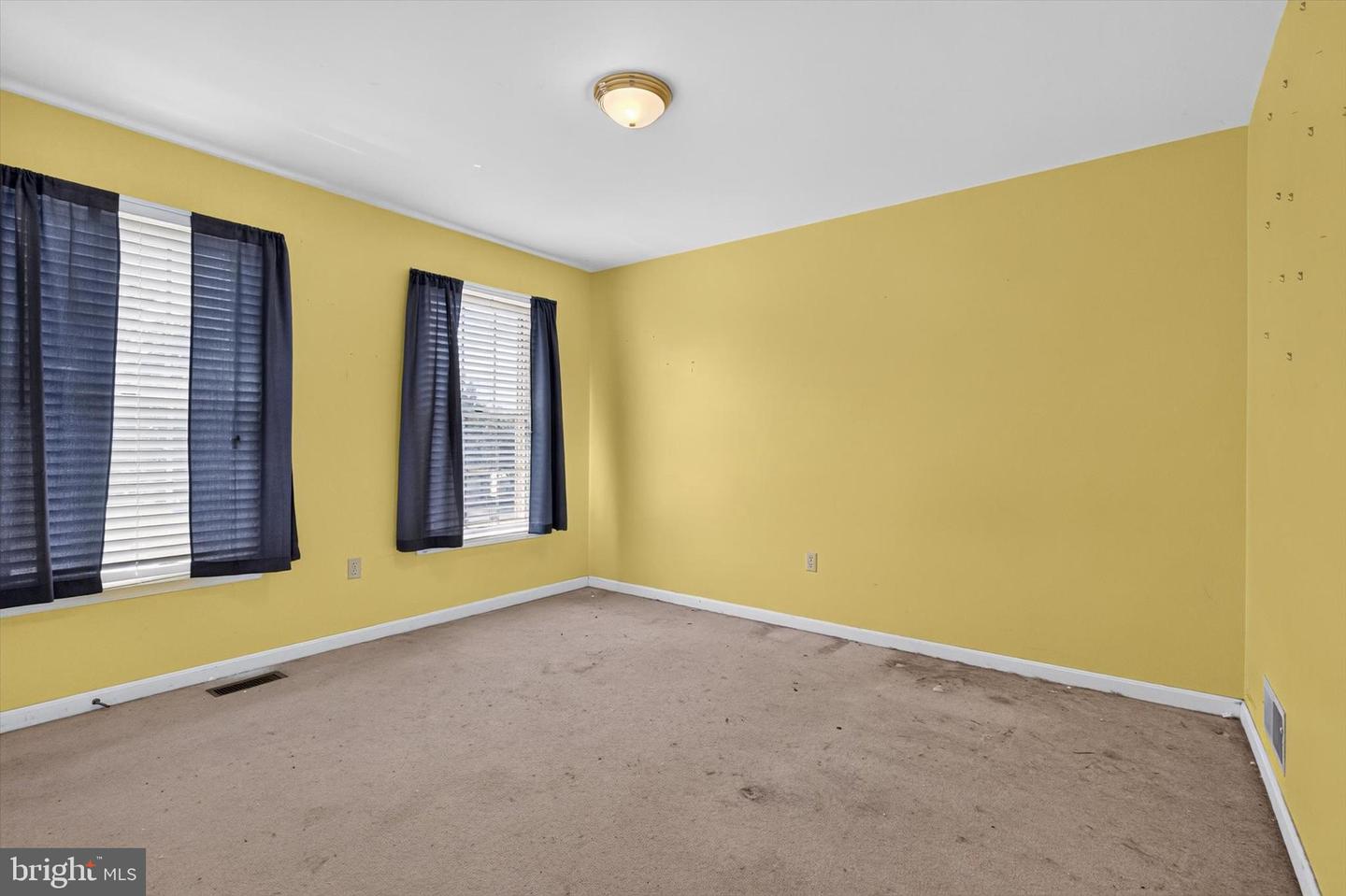 212 Fox Grove Pl Property Photo 24