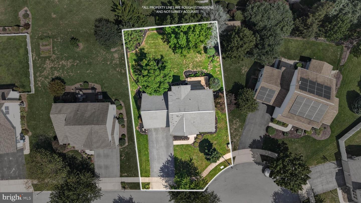 212 Fox Grove Pl Property Photo 49