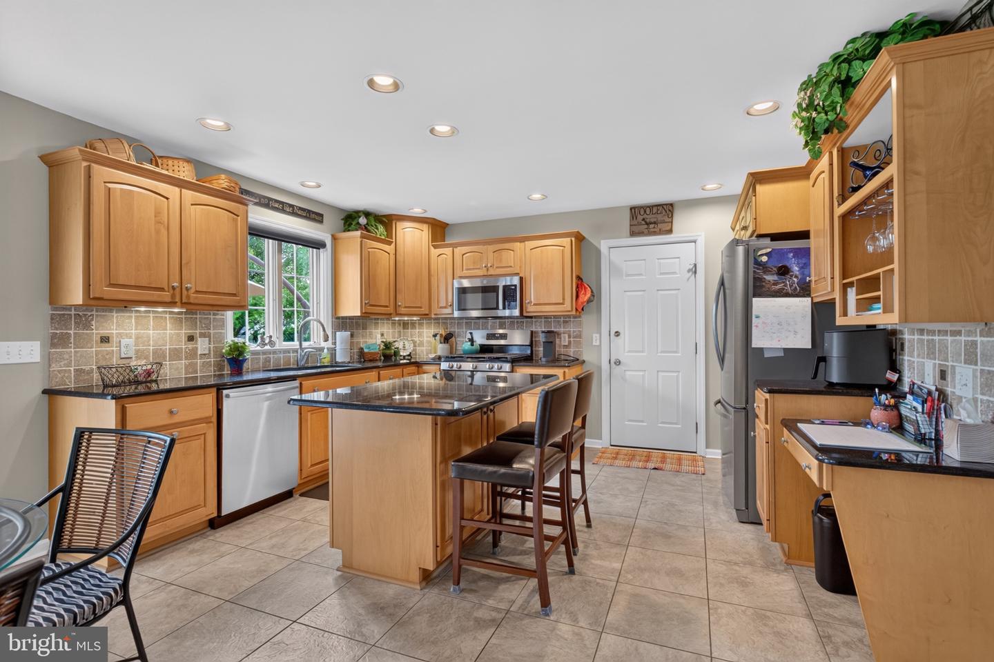 7668 Aynlee Way Property Photo 13