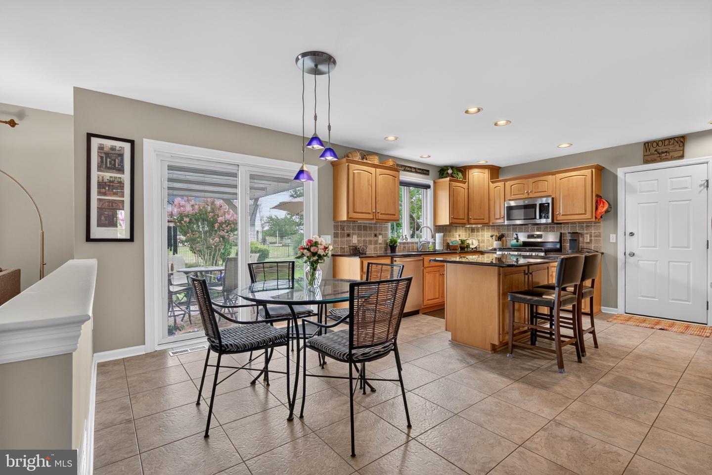 7668 Aynlee Way Property Photo 17