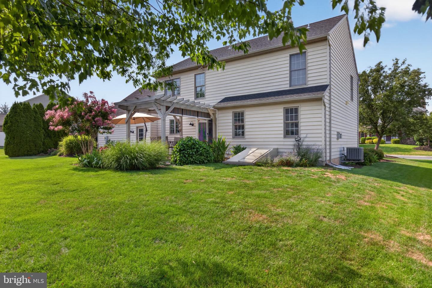7668 Aynlee Way Property Photo 47