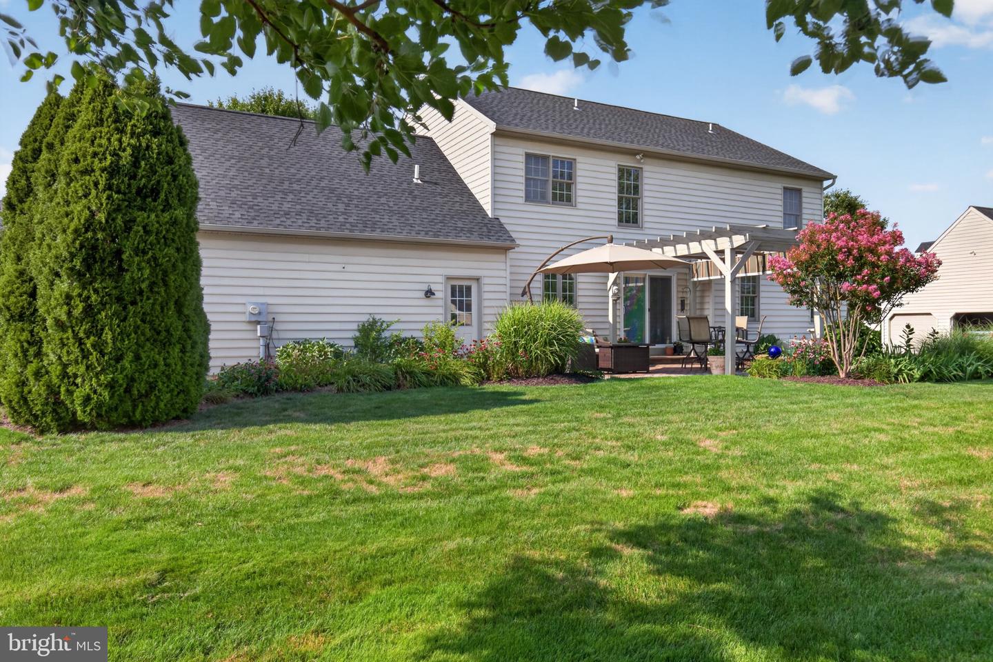 7668 Aynlee Way Property Photo 48