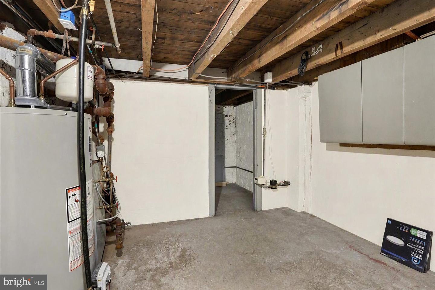 635 S Front St Property Photo 23