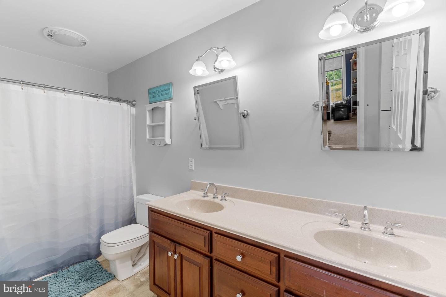 111 Crabapple Ct Property Photo 39