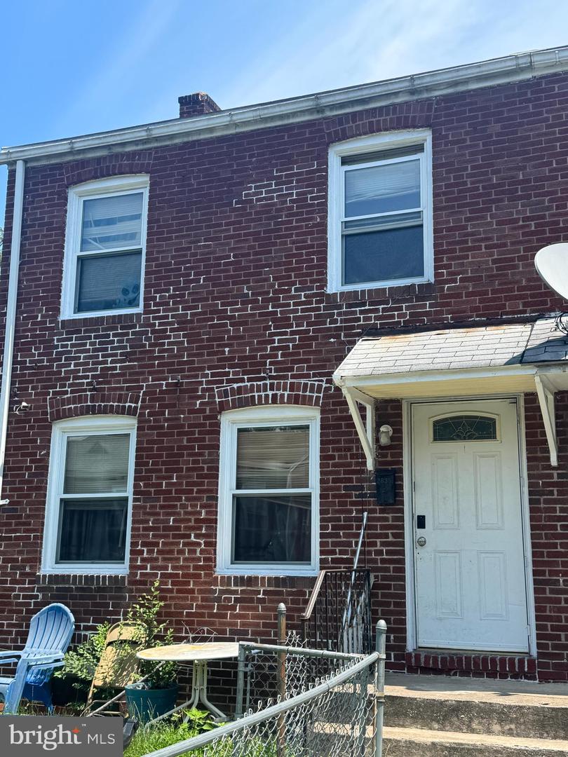 2635 Waldo St Property Photo 1