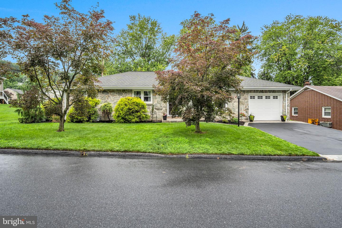 458 Leearden Rd Property Photo 2