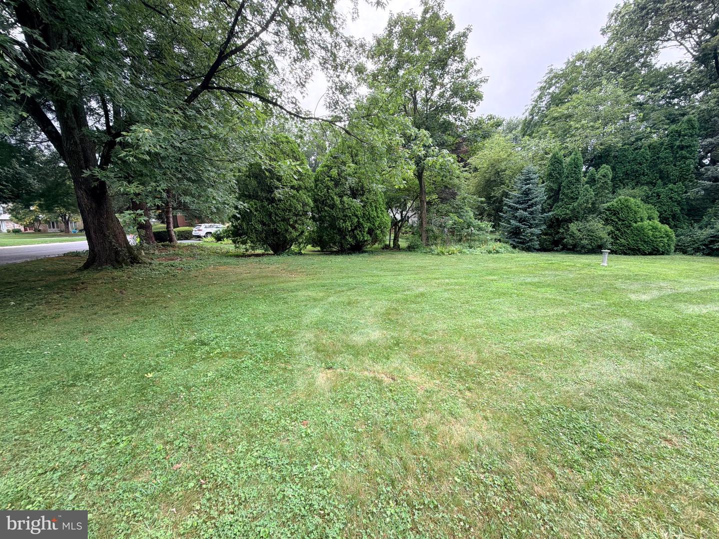 739 Lexington Ave Property Photo 11