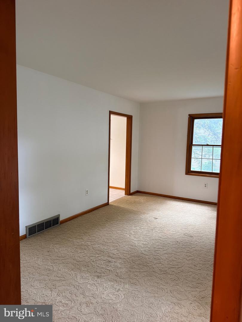 739 Lexington Ave Property Photo 16
