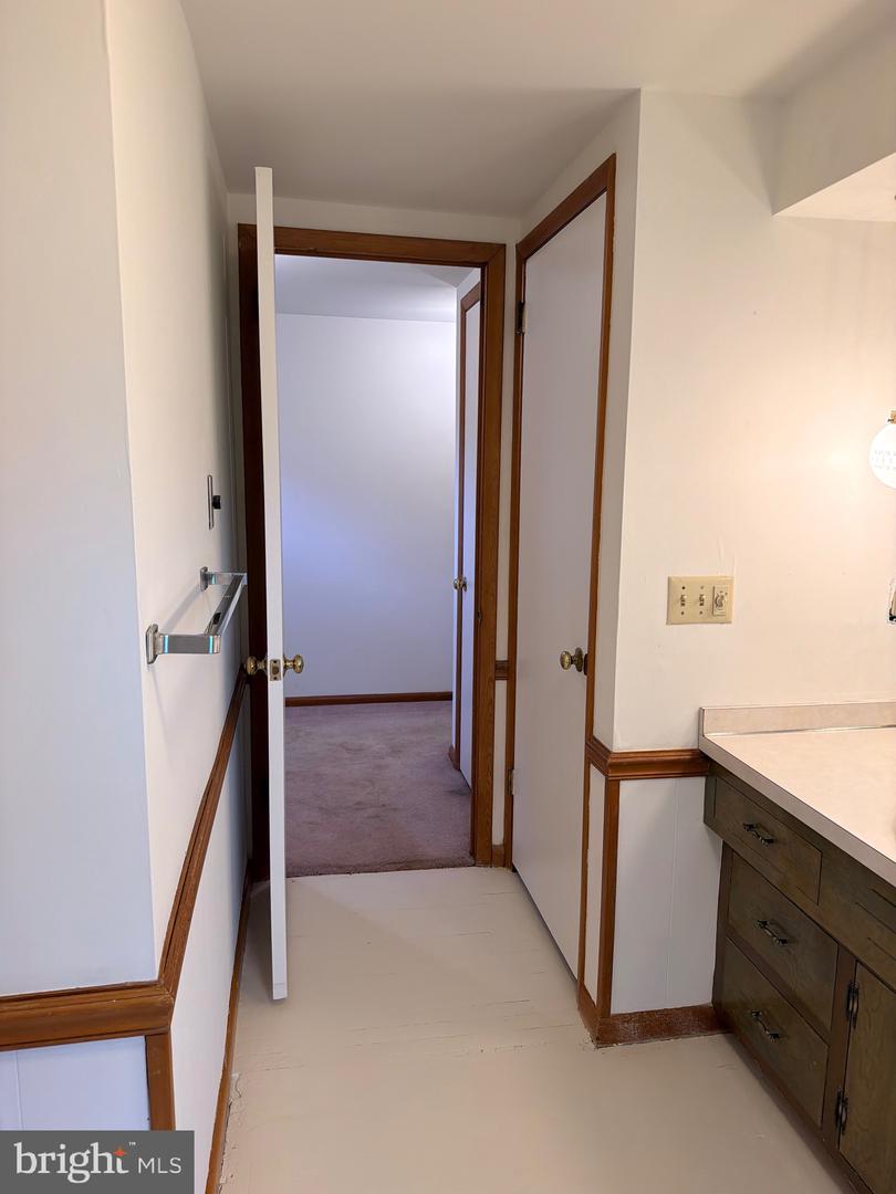 739 Lexington Ave Property Photo 39