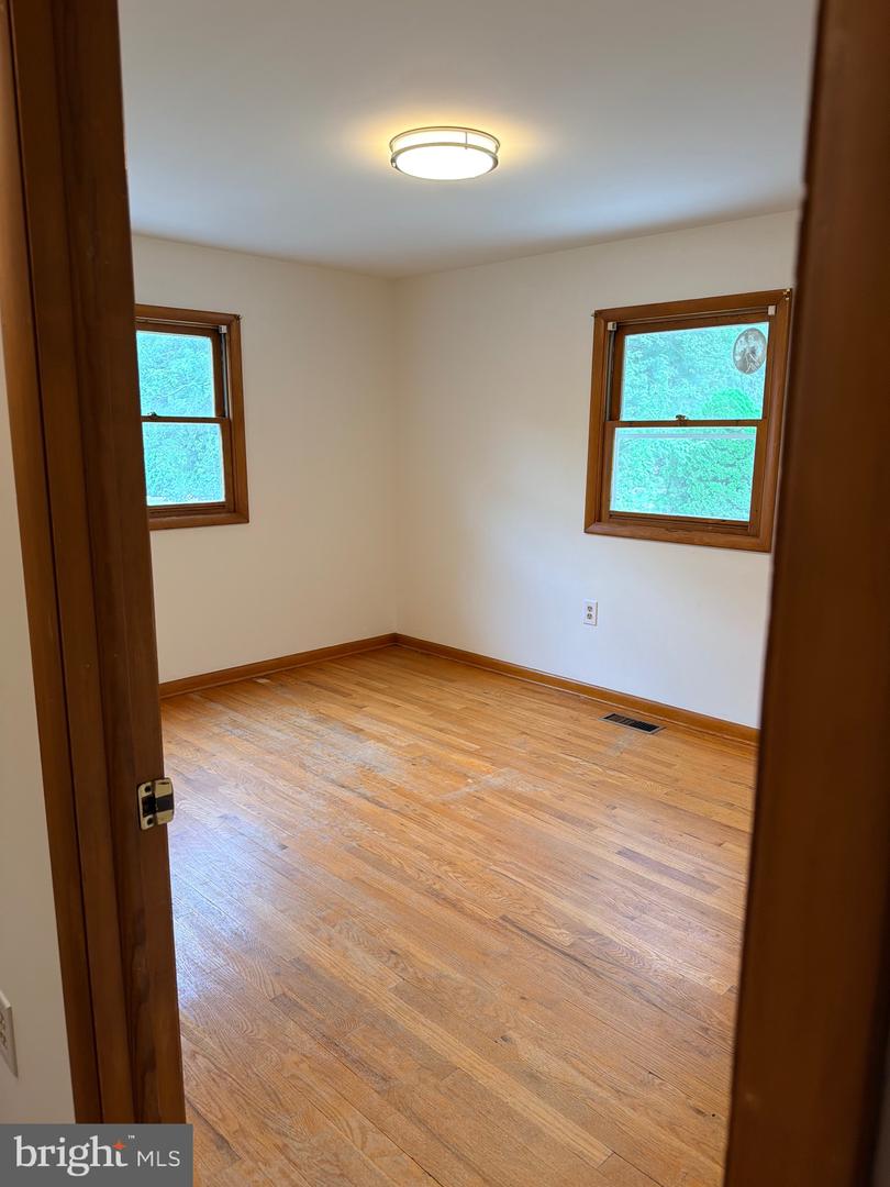 739 Lexington Ave Property Photo 50