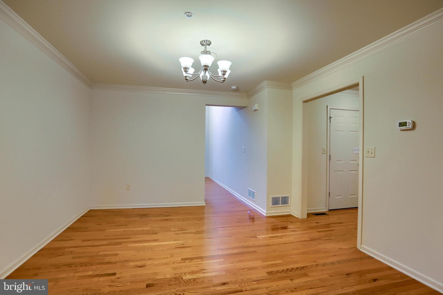 4287 Emily Dr Property Photo 5
