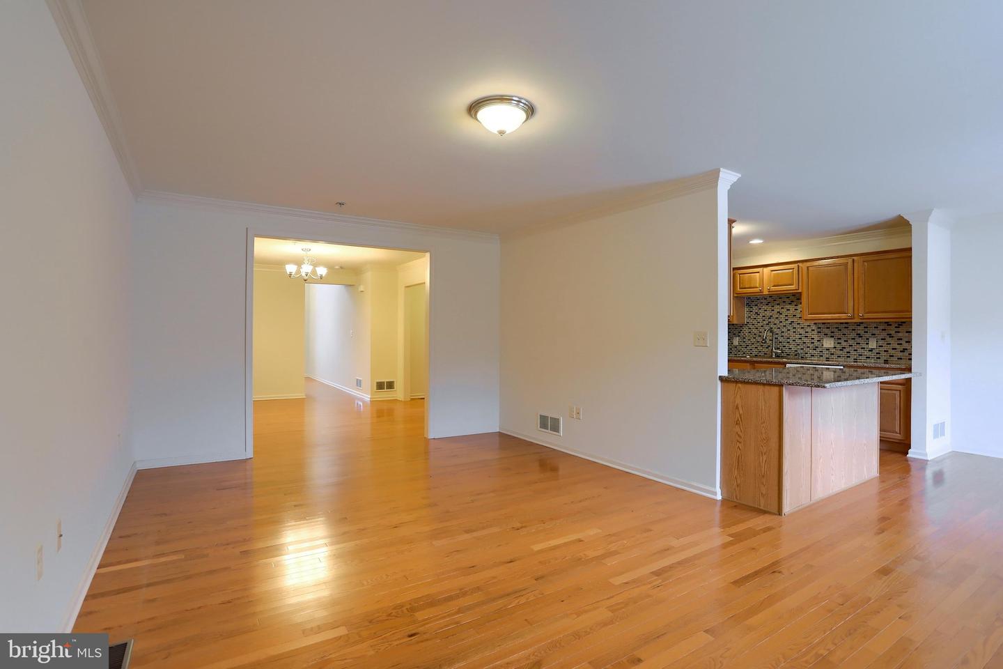 4287 Emily Dr Property Photo 7