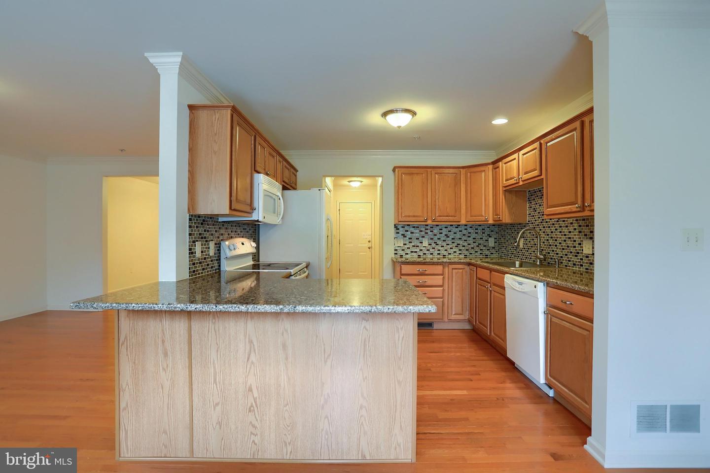 4287 Emily Dr Property Photo 9