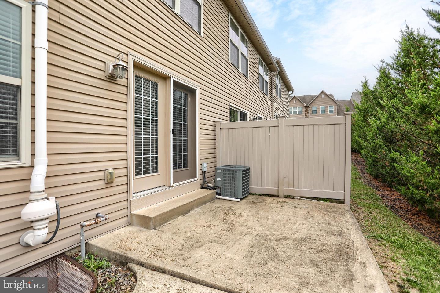 4287 Emily Dr Property Photo 28