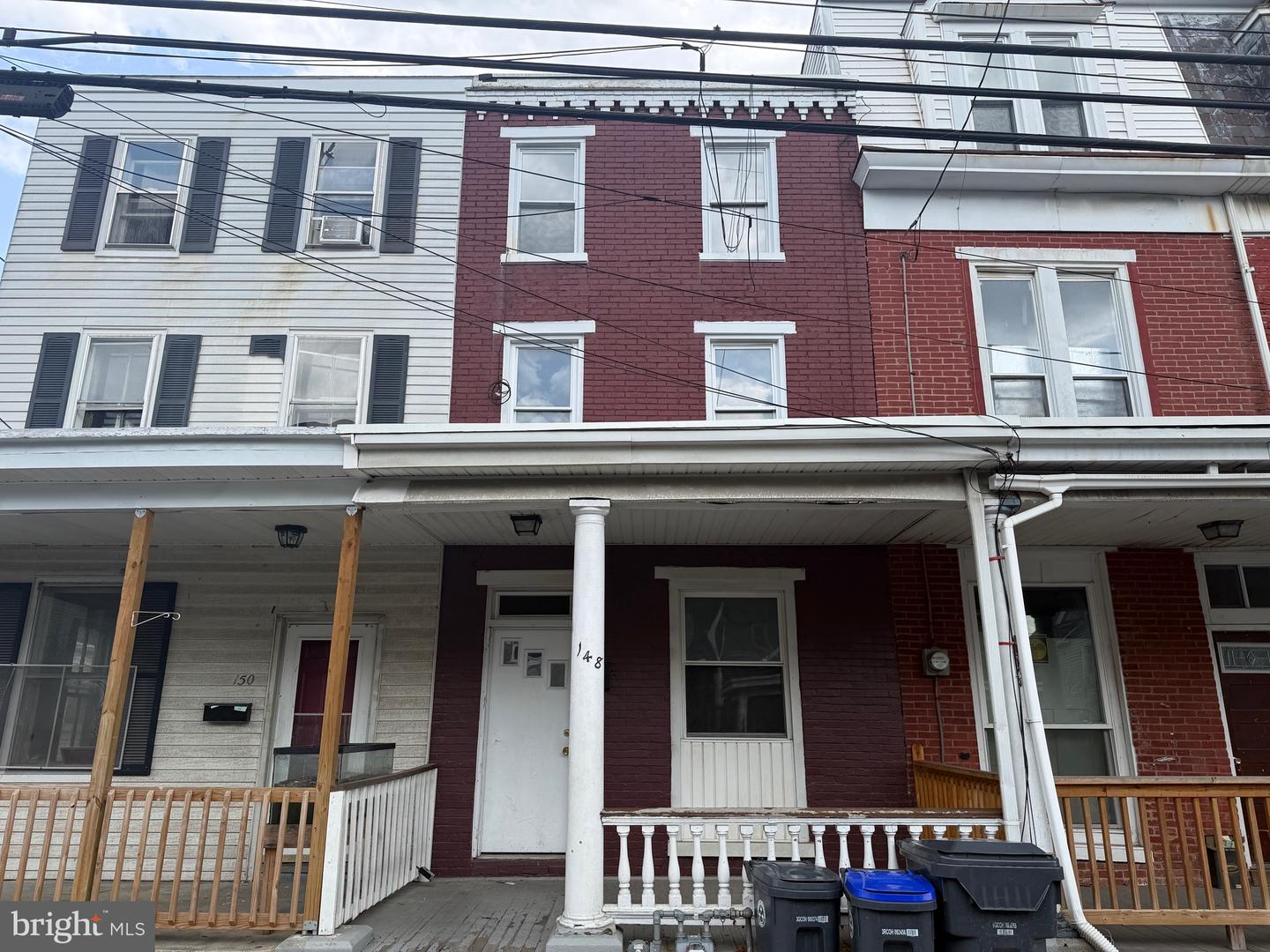148 Lincoln St Property Photo 1