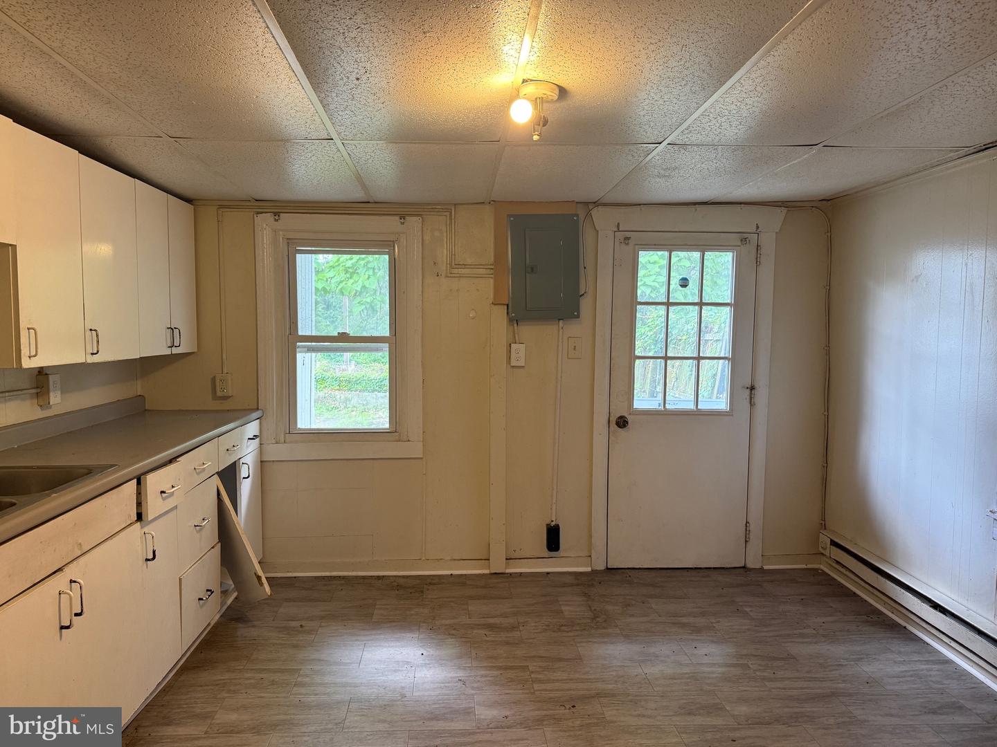148 Lincoln St Property Photo 12
