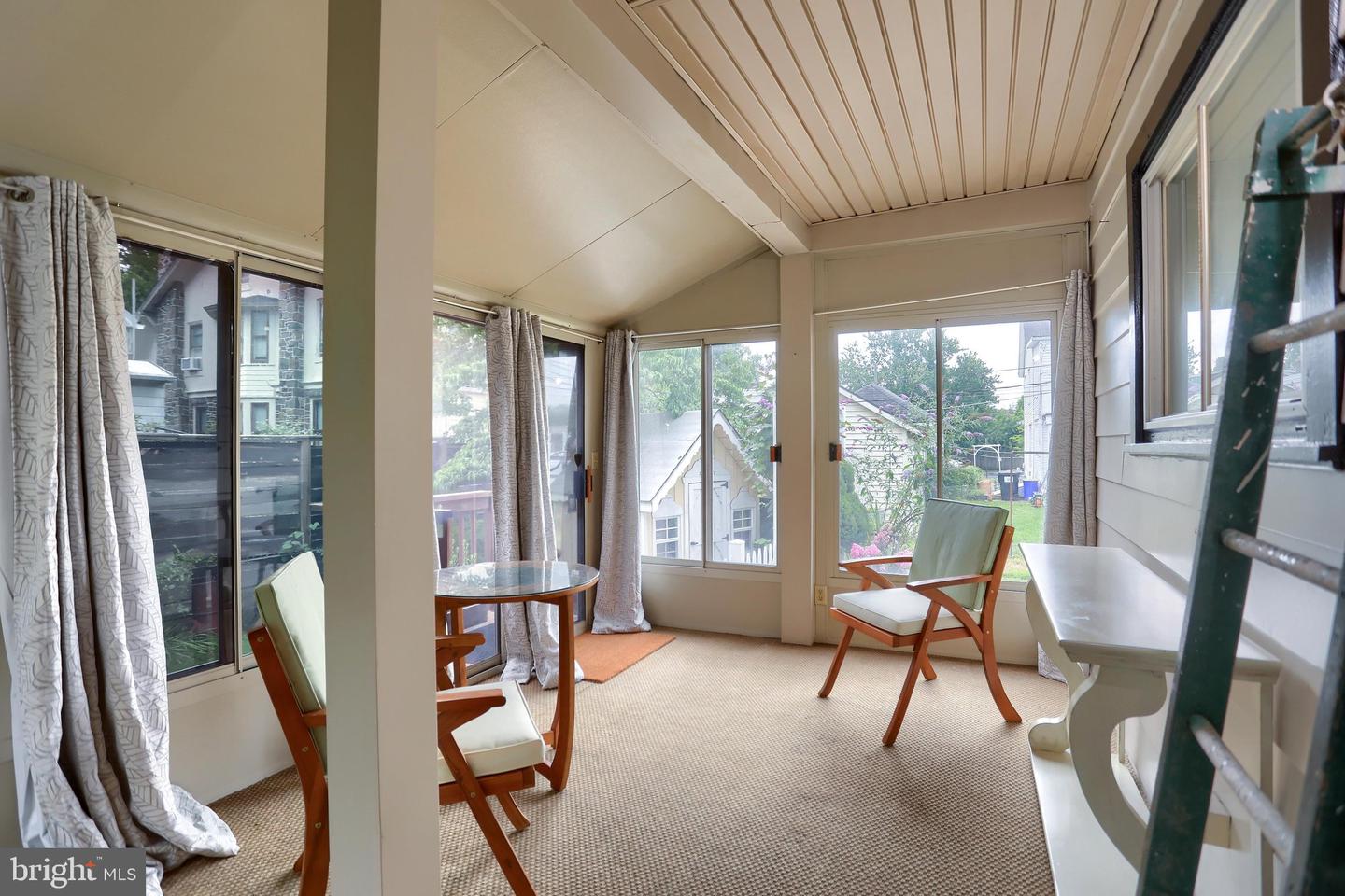 3105 N River St Property Photo 19