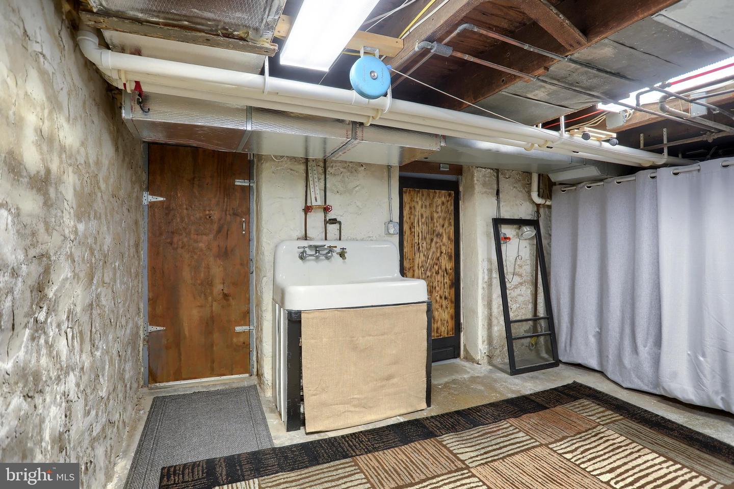3105 N River St Property Photo 29