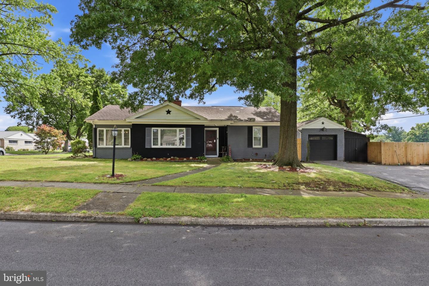 3501 Cloverfield Rd Property Photo 1