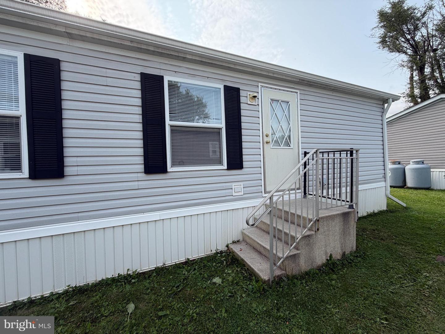 10 Vagabond Rd Property Photo 9