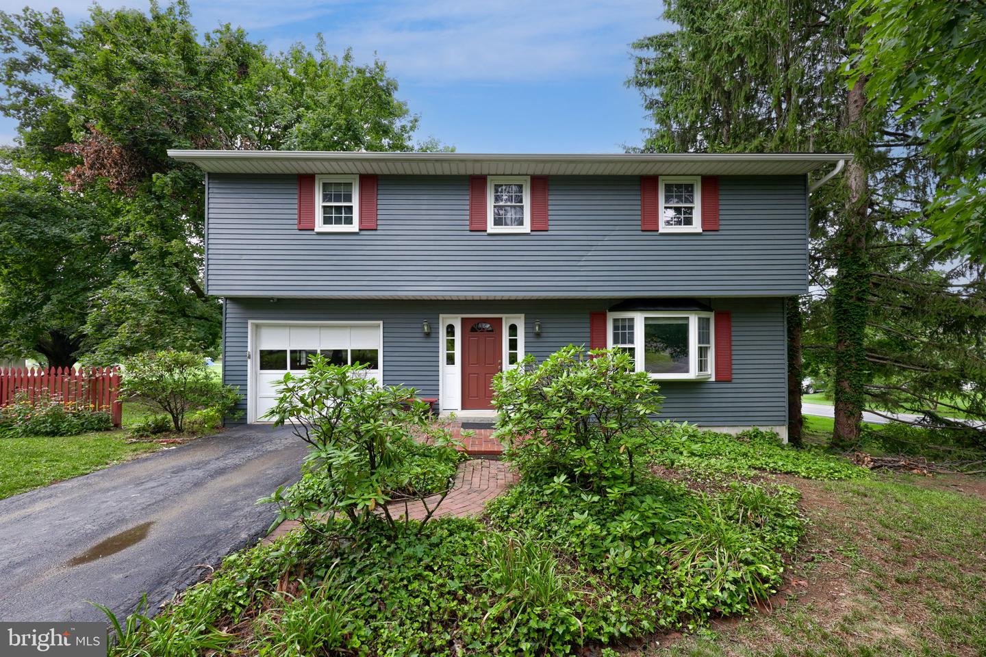 1 ARDMORE DR