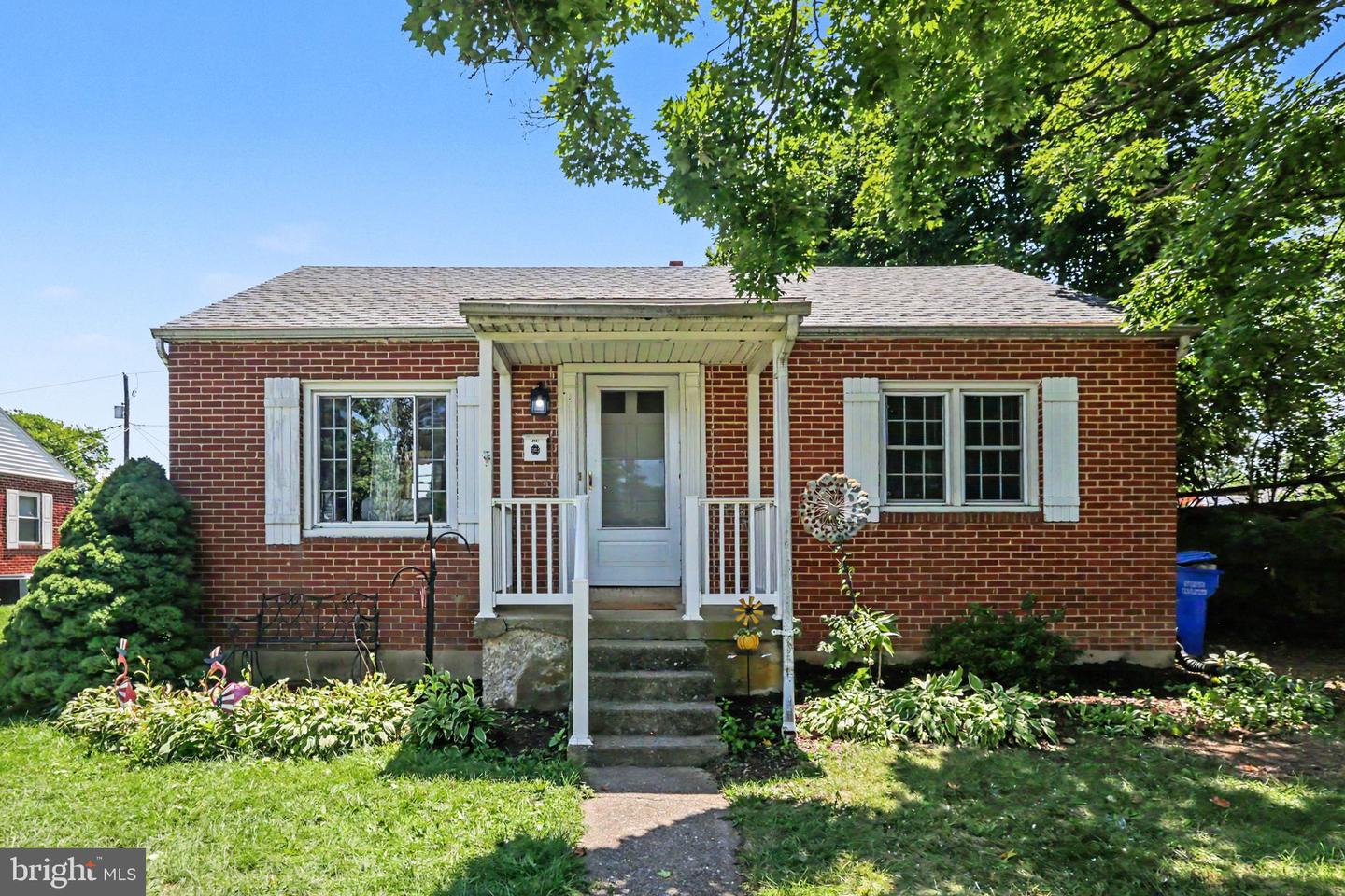 6411 Somerset St Property Photo 23