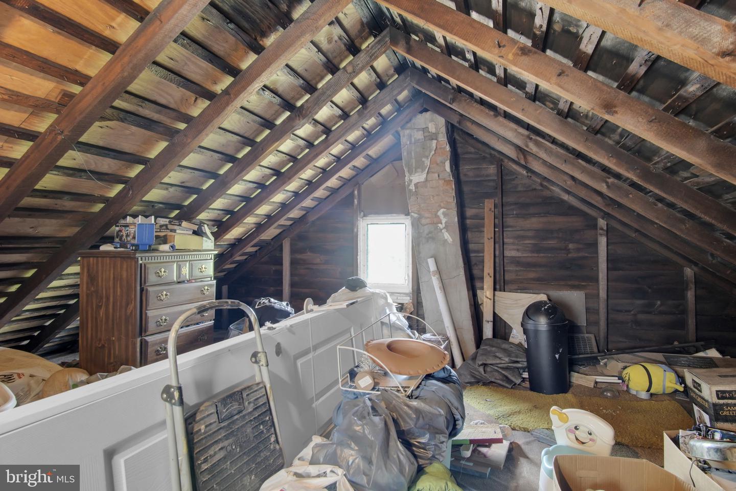 411 Elizabeth St Property Photo 17