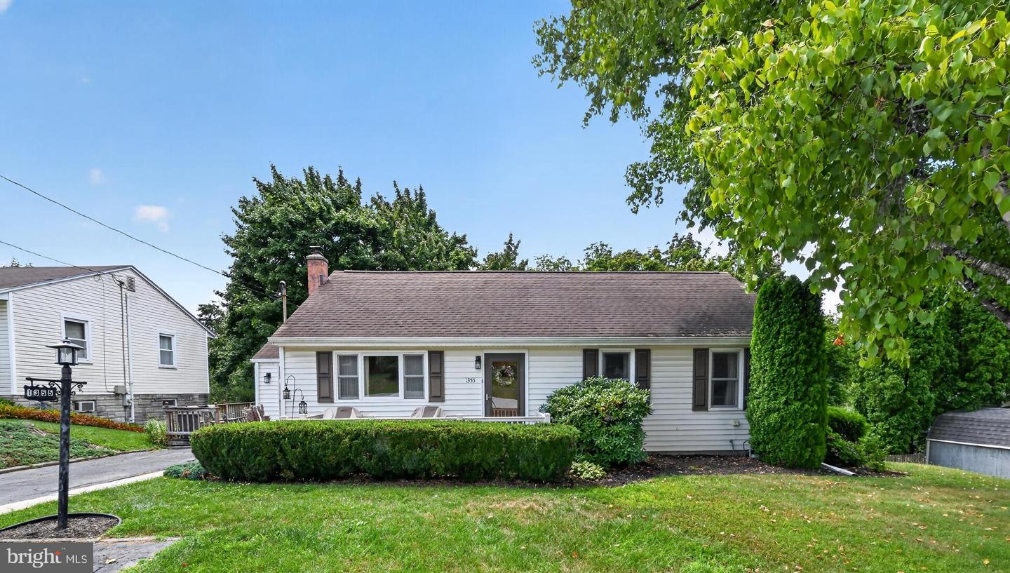 1355 Peiffers Ln Property Photo 1