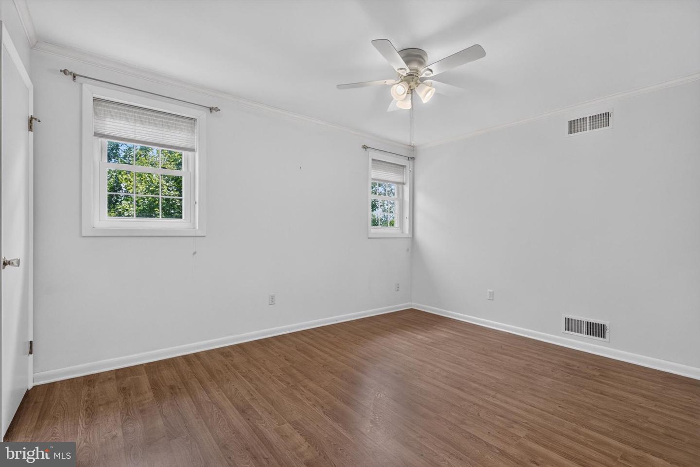 7738 Farmdale Ave Property Photo 24