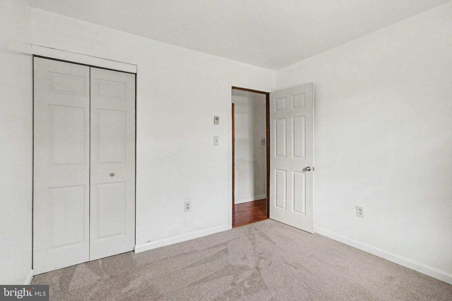 250 Worcester Ave Property Photo 17