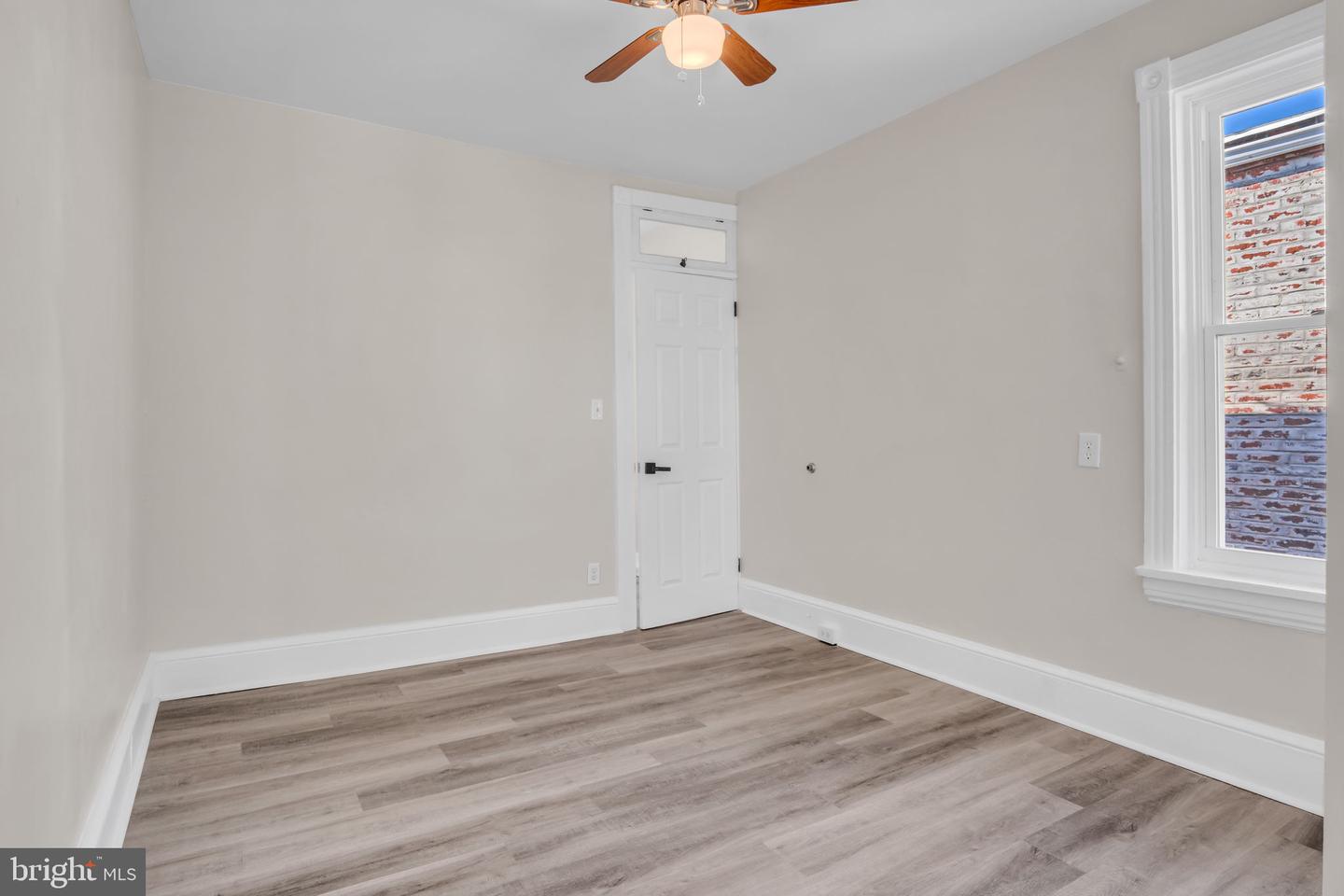 548 Camp St Property Photo 17