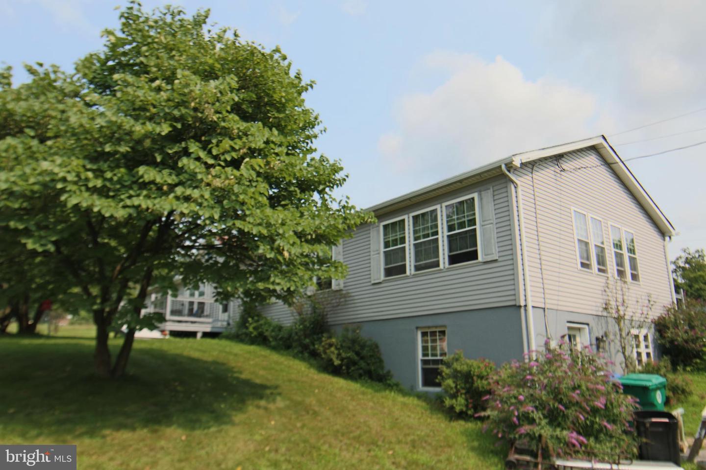 2151 Parkway West Property Photo 24