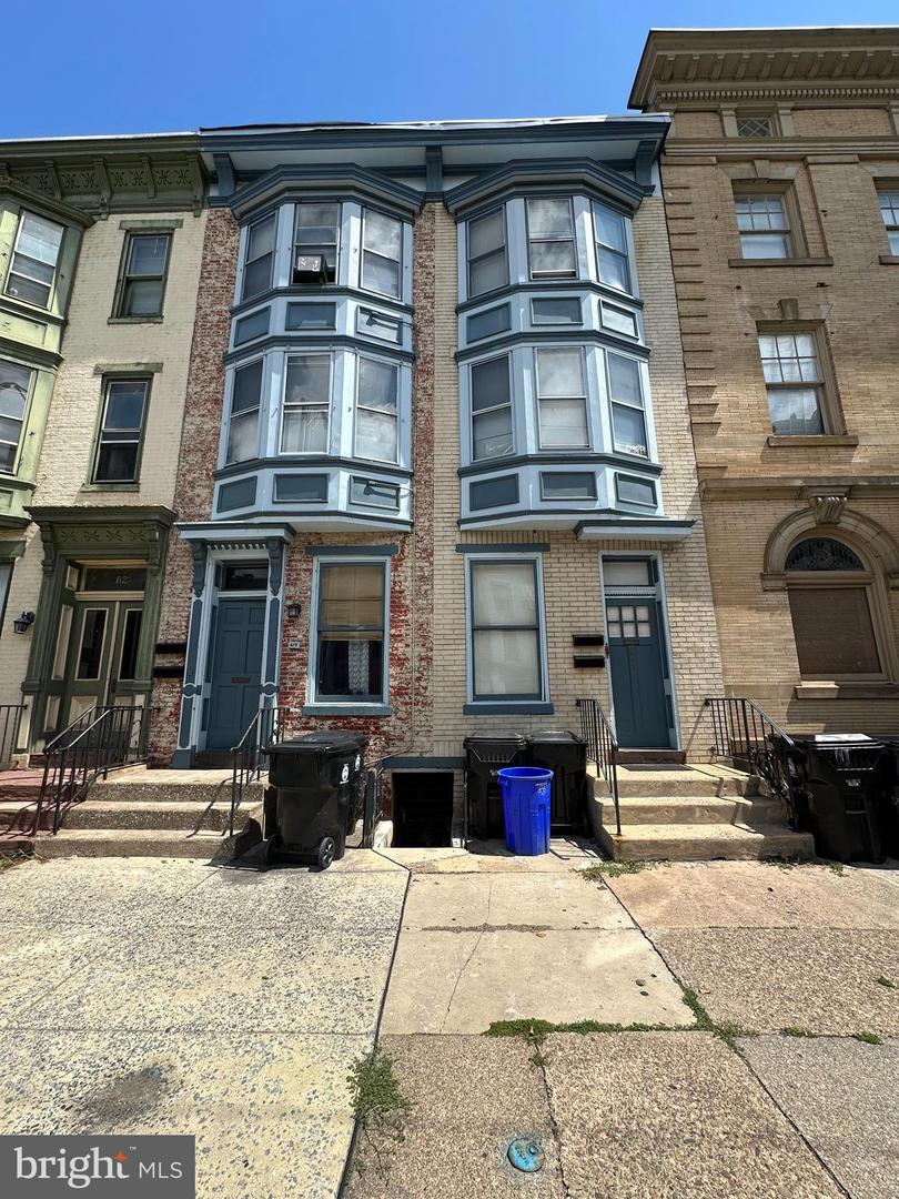617-619 N 2ND ST Property Photo 1