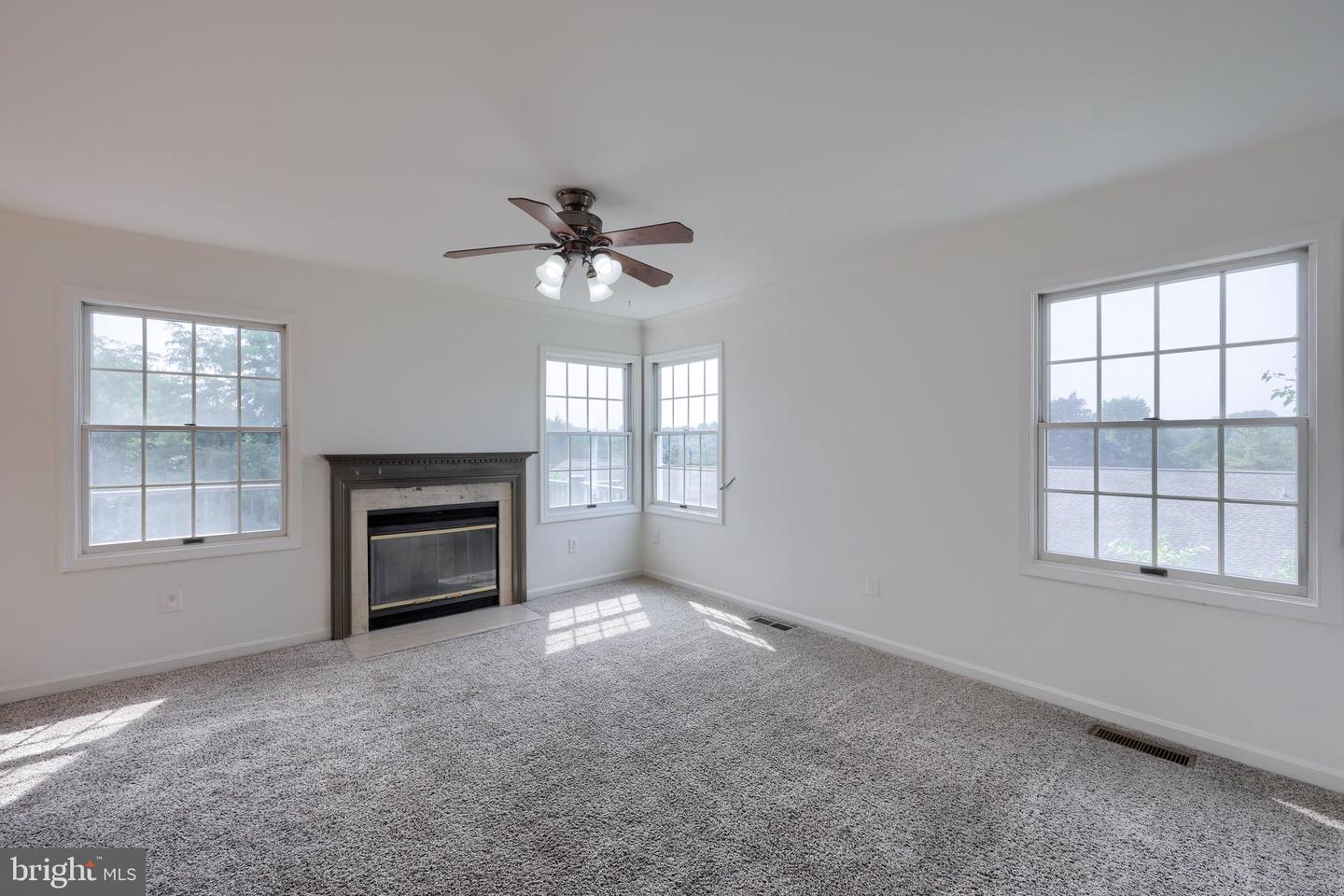 1091 Country Hill Dr Property Photo 11
