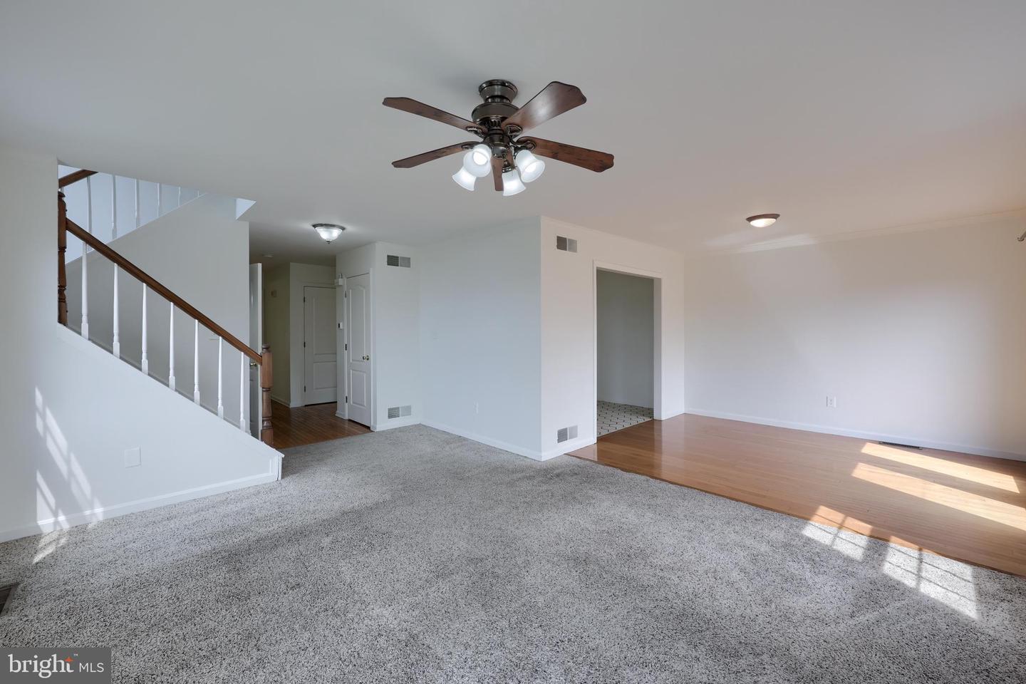 1091 Country Hill Dr Property Photo 12