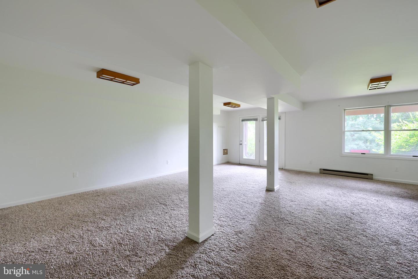 1091 Country Hill Dr Property Photo 27