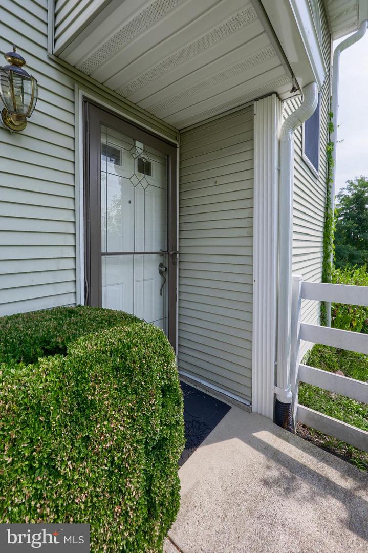 1091 Country Hill Dr Property Photo 31