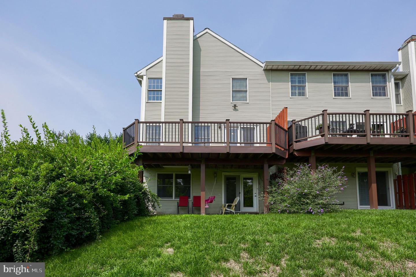 1091 Country Hill Dr Property Photo 34