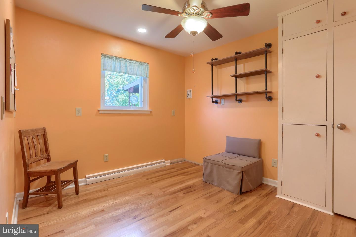 74 Runyon Rd Property Photo 22