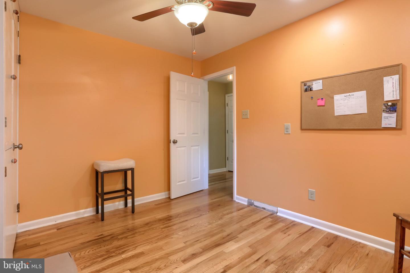 74 Runyon Rd Property Photo 23