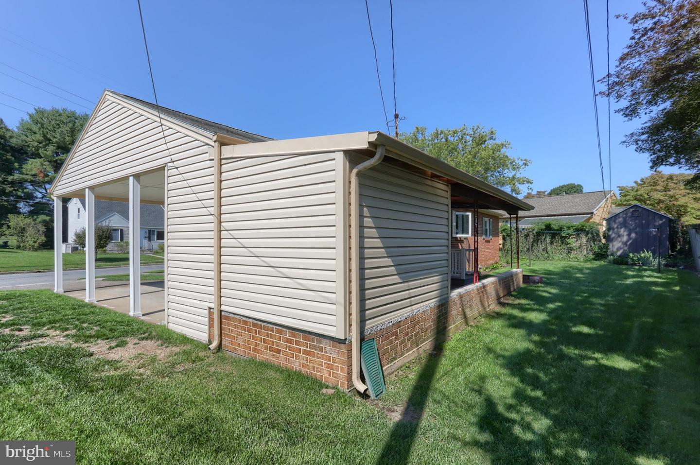 74 Runyon Rd Property Photo 29