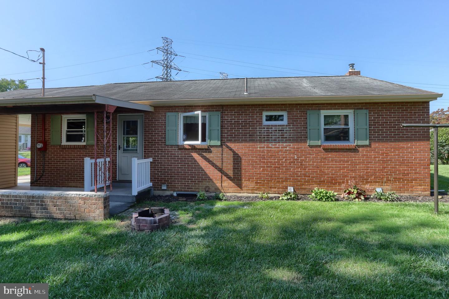 74 Runyon Rd Property Photo 31