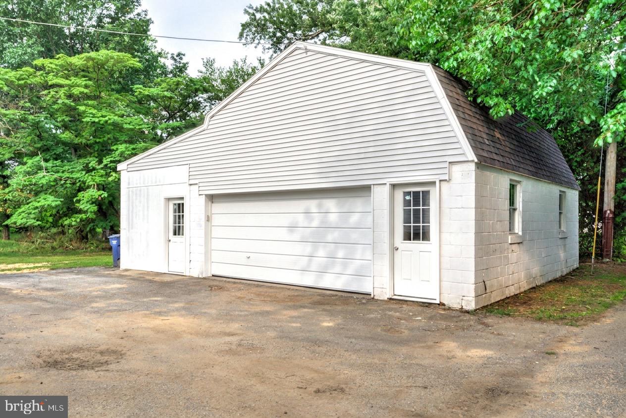 120 Wayne Ave Property Photo 33