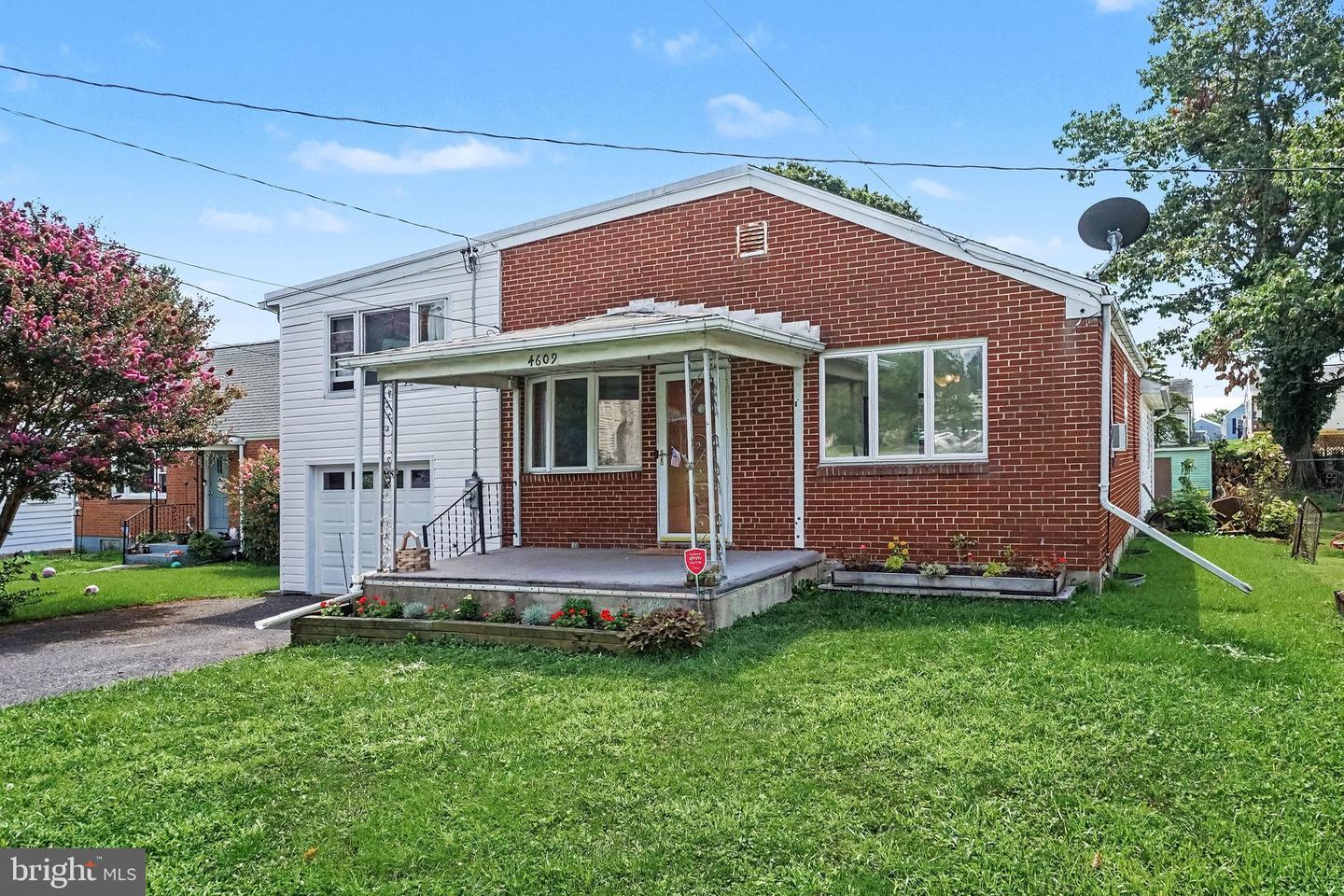 4609 Marblehead St Property Photo 1