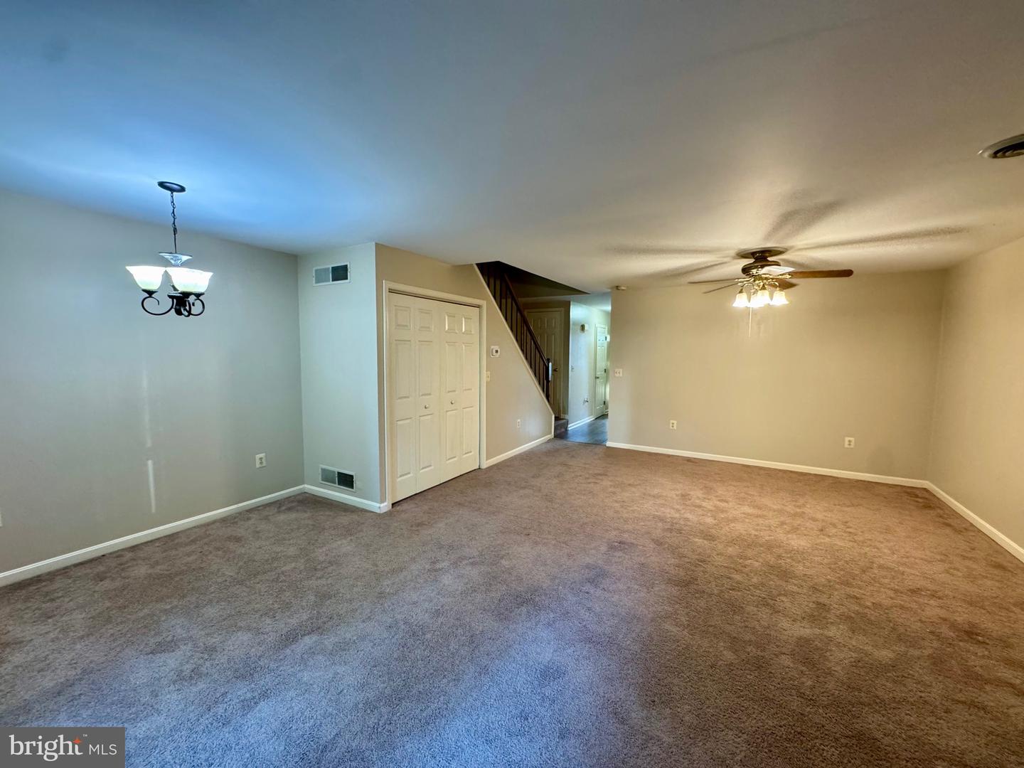 2063 D Raleigh Rd Property Photo 6