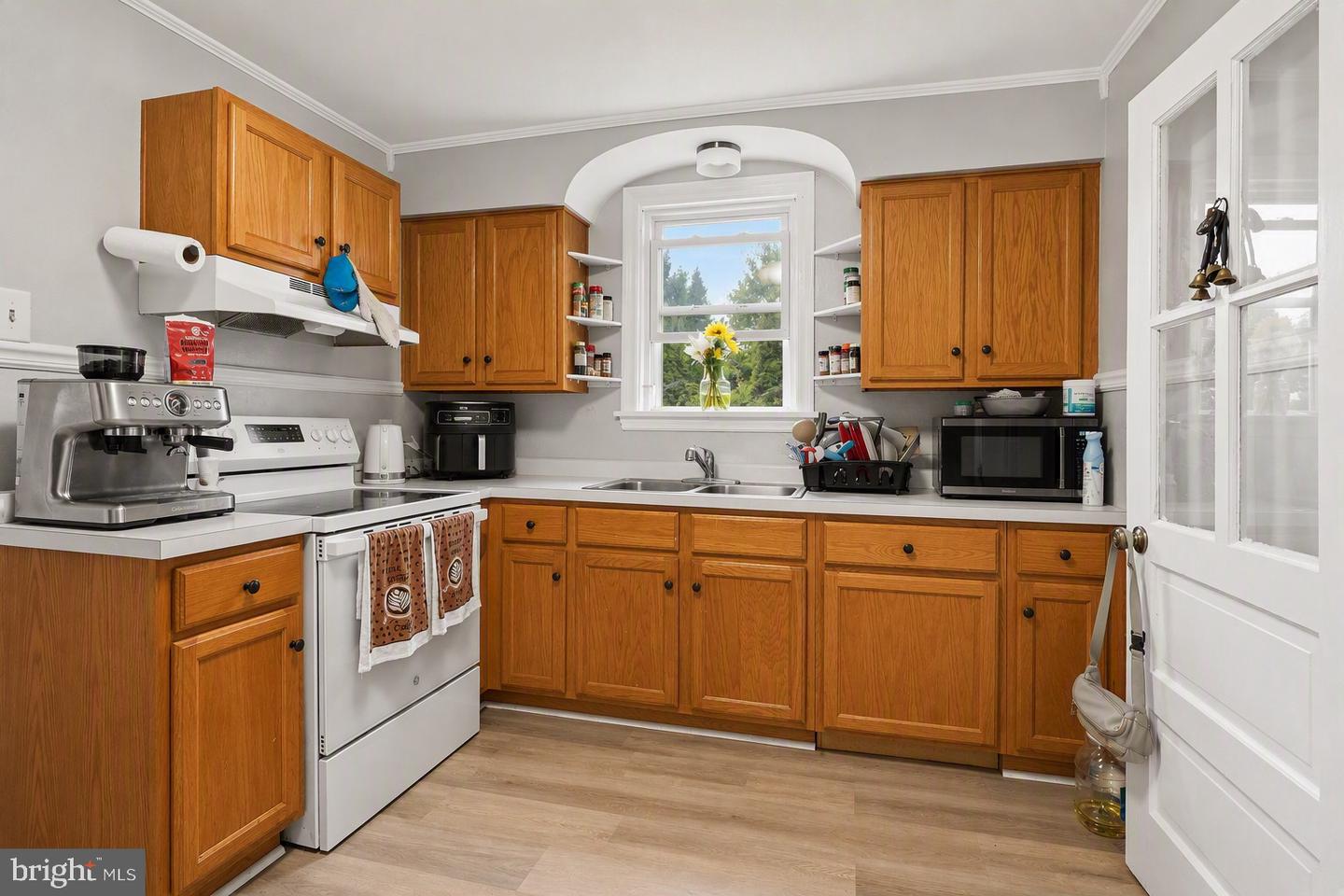 2929 Locust Ln Property Photo 14