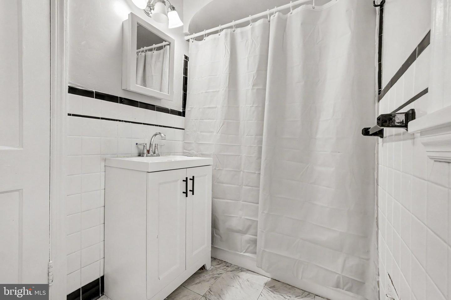 2929 Locust Ln Property Photo 19