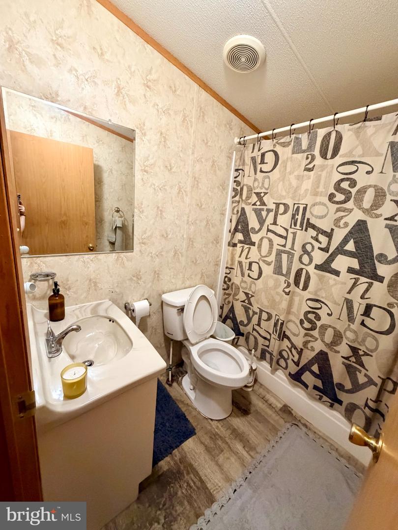 3584 Mobile Rd Property Photo 16