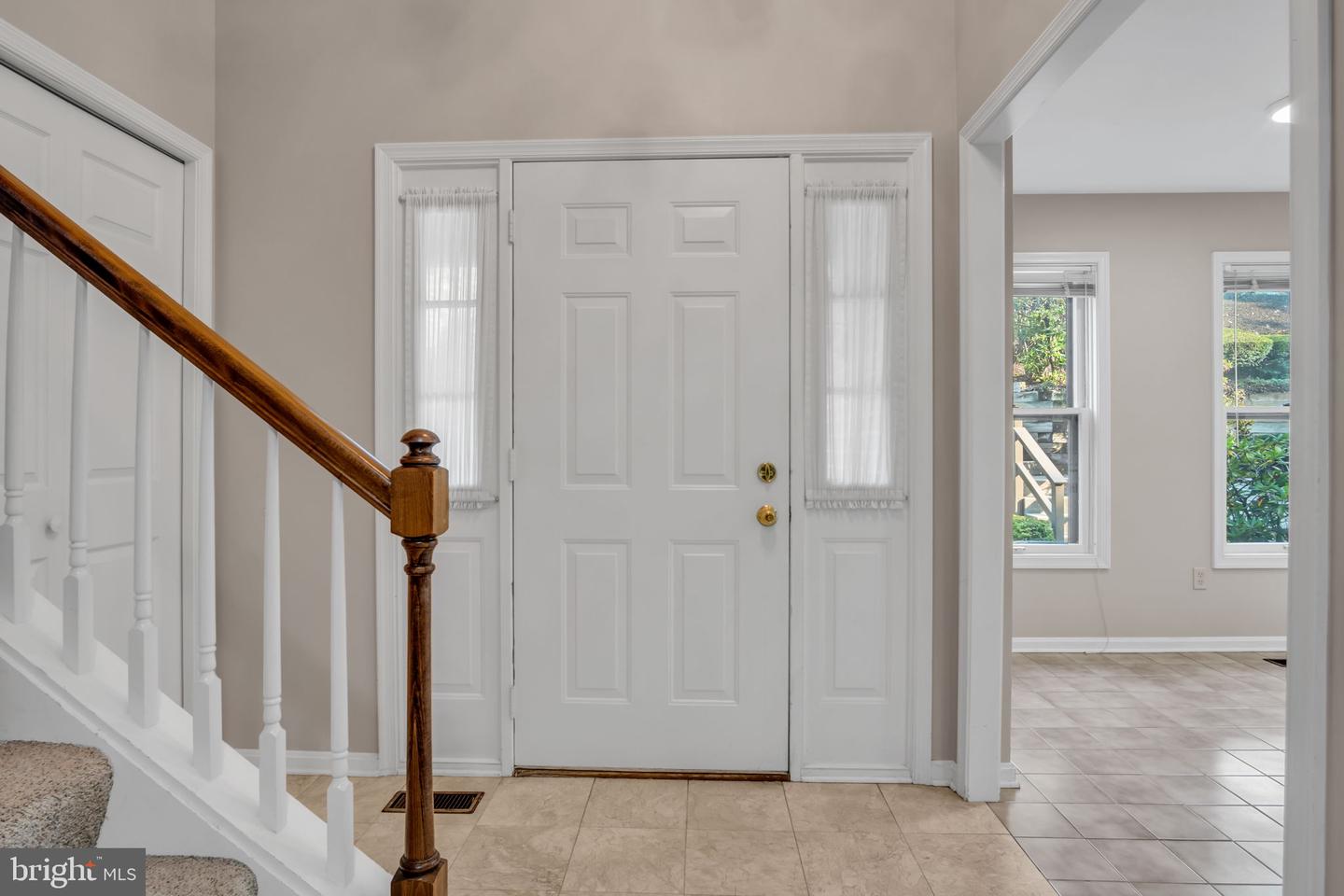 1127 Wicklow Ct Property Photo 7