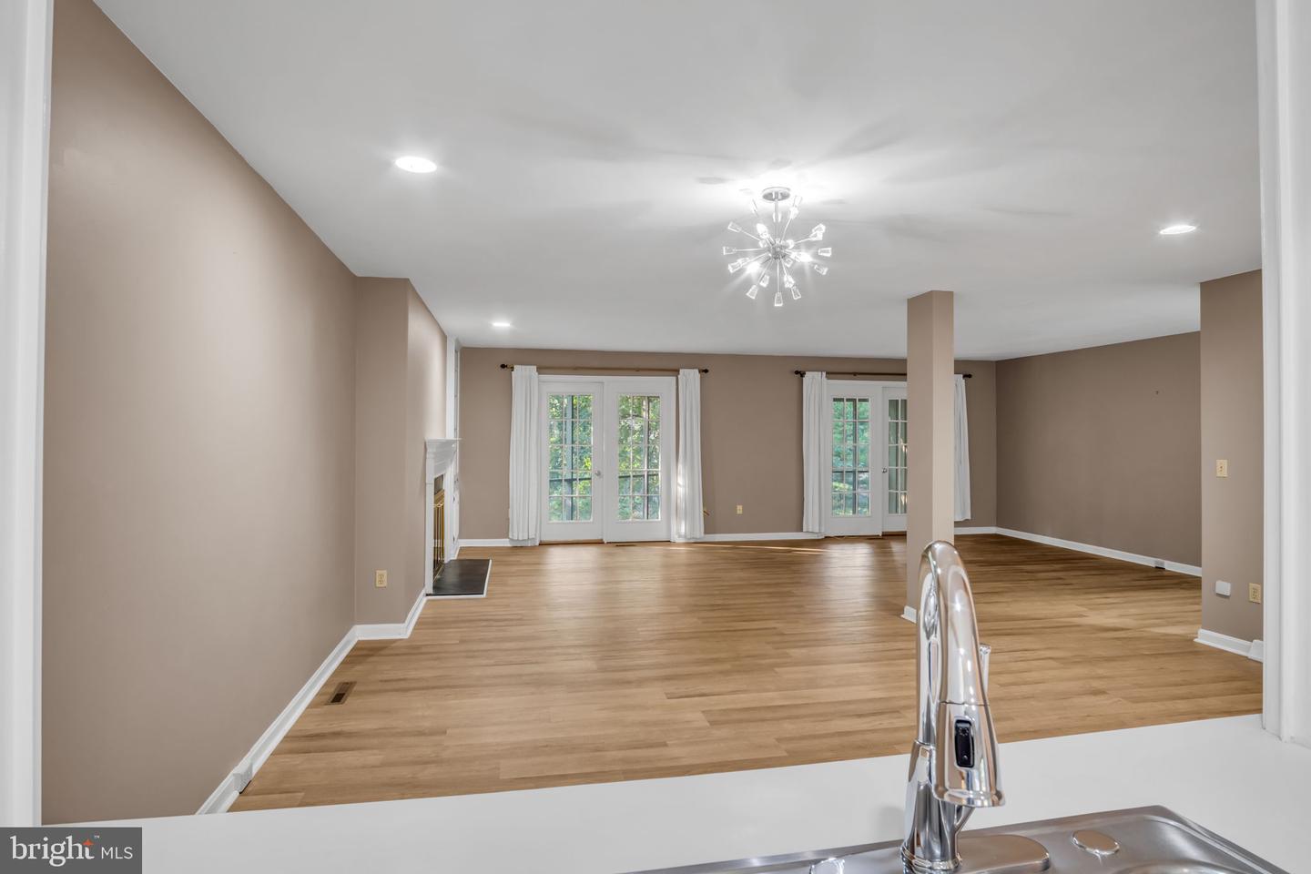 1127 Wicklow Ct Property Photo 13